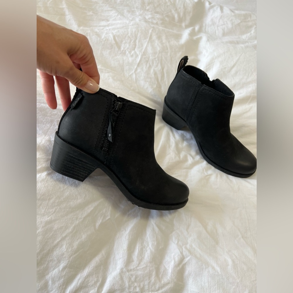 TEVA WOMEN ANAYA BOOT | BLACK LEATHER WATERPROOF BOOTIES Size US 7 NWT